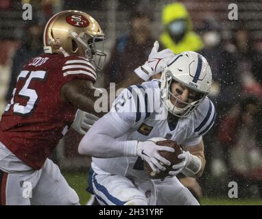 San Francisco 49ers defensive end Dee Ford (55) defends against the Seattle  Seahawks during an NFL football game, Sunday, Oct. 3, 2021 in Santa Clara,  Calif. (AP Photo/Lachlan Cunningham Stock Photo - Alamy