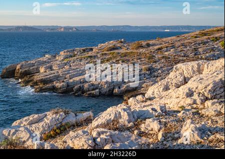 Viewing point of the Calanque Blanche on the road to Les Goudes, Marseille, France Stock Photo