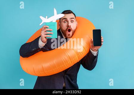 Man Relax In The Ocean Water On Rubber Ring Drink Beer And Enjoy Summer  Vocation Stock Photo - Download Image Now - iStock
