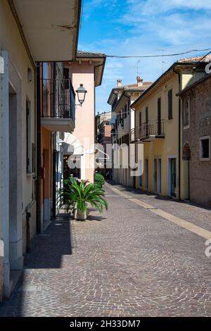 Peschiera del Garda ist eine italienische Gemeinde in der Provinz Verona, Region Venetien. Stock Photo