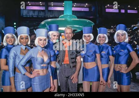 THE FIFTH ELEMENT 1997 Sony Pictures Entertainment  film with Bruce Willis Stock Photo