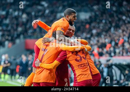 ISTANBUL, TURKEY - OCTOBER 25: players of Besiktas JK celebrate the win  during the Super Lig match between Besiktas and Galatasaray at Vodafone  Park on October 25, 2021 in Istanbul, Turkey (Photo