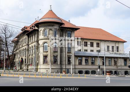 Bucharest, Romania, 20 March 2021: Main historical building of Gheorghe Sincai National College (Colegiul National Gheorghe Sincai) near Tineretului P Stock Photo