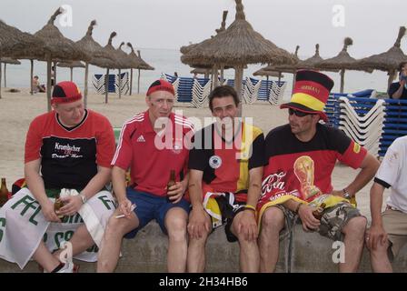 Balearen, Mallorca, s'Arenal, Megaparc, Fußballweltmeisterschaft 2006, Deutschland - Equador, Fußballfans, Majorca, football World Cup Stock Photo