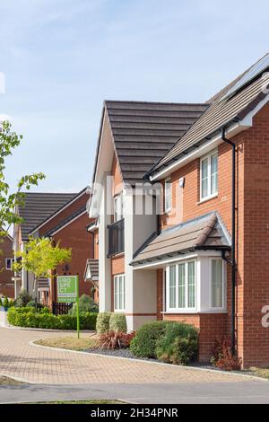 Bellway Amen Corner housing development, Gold Place, Binfield, Berkshire, England, United Kingdom Stock Photo