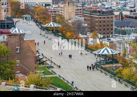 Quebec, Canada - October 20 2021 : Terrasse Dufferin. Quebec City Old Town in autumn dusk. Stock Photo