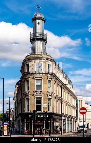 Five Guys Cafe/Restaurant, Pentonville Road, London, UK. Stock Photo
