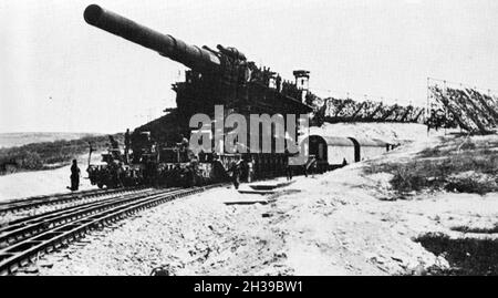 WW2 Picture Photo Drewn Giant Gun Rail Schwerer Gustav Cannon 3278