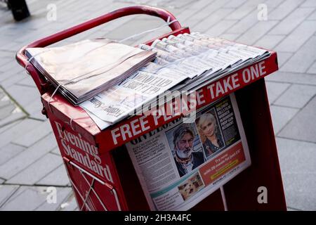 Free Evening Standard Newspaper Stand With No People In Waterloo Central London Stock Photo