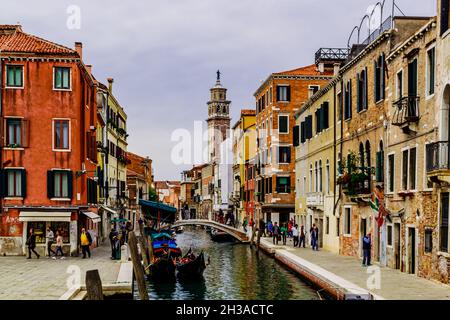 September 29, 2017 - Venice, Veneto, Italy: Channel with boats and historic buildings on embankment. Fondamenta Gherardini. Stock Photo