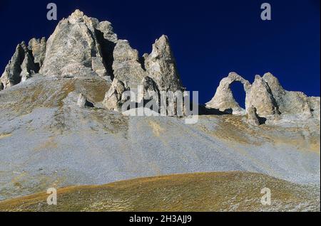 FRANCE. SAVOIE (73) HAUTE-TARENTAISE. GAP NEEDLE OF TIGNES (AIGUILLE PERCEE DE TIGNES) Stock Photo