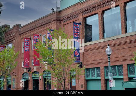 Boston, Massachusetts, USA. Exterior of Fenway Park, near Kenmore Square in Boston. The stadium has been home to Major League Baseball's Boston Red So