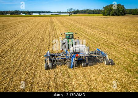 Cover crop planting after corn on Eastern Shore of Maryland Stock Photo