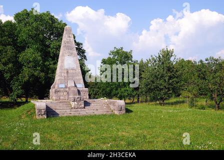Sveto (SLO) : the Austro Hungarian war cemetery at Samci. About 4,000 soldiers are buried there, most of them were Hungarian. The pyramidal monument at its centre is a characteristic of the Hungarian regiments. Stock Photo