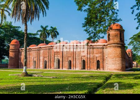 Sixty Dome Mosque Sha Gombuj Moshjid or Shait Gumbad mosque in Bagerhat, Bangladesh Stock Photo