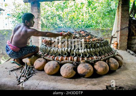 busy rural pottery at west bengal india Stock Photo