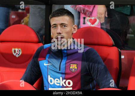 Clement Lenglet of FC Barcelona during the Spanish championship La Liga football match between Rayo Vallecano and FC Barcelona on October 27, 2021 at Vallecas stadium in Madrid, Spain - Photo:  Irh/DPPI/LiveMedia Stock Photo