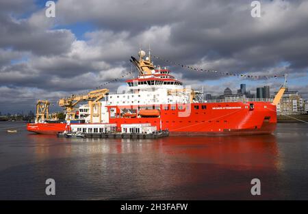 28/10/2021. River Thames Greenwich UK The RRS Sir David Attenborough is pictured moored at Greenwich to attending a three day festival ahead of the CO Stock Photo