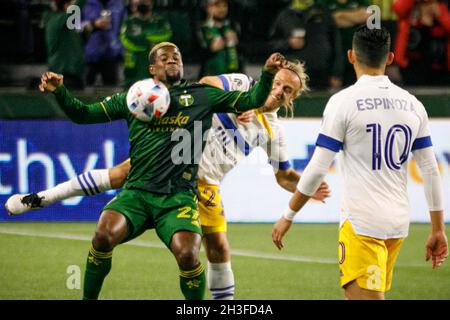 Portland, USA. 27th Oct, 2021. Dairon Asprilla chests a ball. The Portland Timbers beat the San Jose Earthquake 2-0 at Providence Park in Portland, Oregon on October 27, 2021, on goals from Diego Chara and a bicycle kick by Dairon Asprilla, breaking a three-game losing streak and keeping playoff hopes alive. (Photo by John Rudoff/Sipa USA) Credit: Sipa USA/Alamy Live News Stock Photo