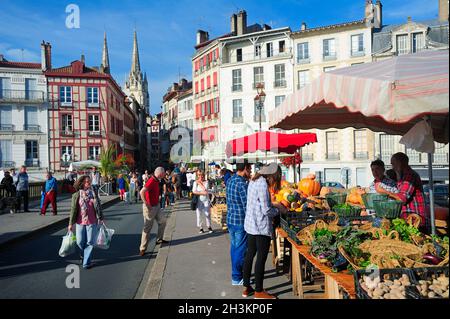 FRANCE. PYRENEES ATLANTIQUES (64) THE BASQUE COUNTRY. BAYONNE.THE MARKET. (PICTURE NOT AVAILABLE FOR CALENDAR OR POSTCARD) Stock Photo