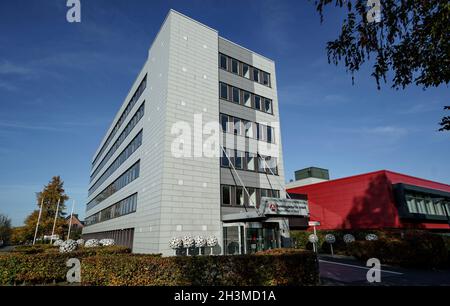 Kiel, Germany. 29th Oct, 2021. The sun shines on the main building of the Regional Directorate North of the Federal Employment Agency. Credit: Axel Heimken/dpa/Alamy Live News Stock Photo