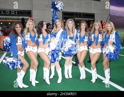New York, NY, USA. 29th Oct, 2021. Savannah Guthrie and Jenna Bush dressed as Dallas Cowboys Cheerlead dressed as and with the Dallas Cowboys Cheerleaders on NBC's Today Show 2021 Halloween Special at Rockefeller Plaza in New York City on October 29, 2021. Credit: Rw/Media Punch/Alamy Live News Stock Photo