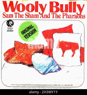 Vintage Vinyl Recording - Sam The Sham And The Pharaohs - Wooly Bully - 1965 - ReRel 1971 Stock Photo