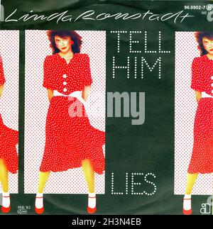 Vintage Vinyl Recording - Ronstadt, Linda - Tell Him - D - 1982 Stock Photo