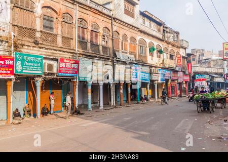 LUCKNOW, INDIA - FEBRUARY 3, 2017: Street in the center of Lucknow, Uttar Pradesh state, India Stock Photo