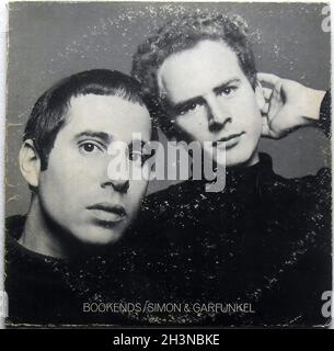 BOOKENDS - SIMON & GARFUNKEL - Vintage cover album Stock Photo - Alamy