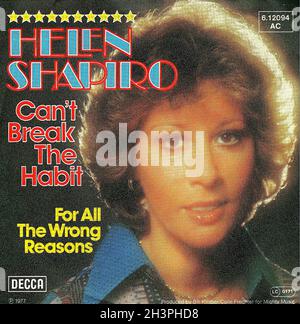 Vintage Vinyl Recording - Shapiro, Helen - Can't Break The Habit - D - 1977 Stock Photo