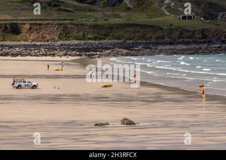 ST IVES, CORNWALL, UK - MAY 13 : View of Porthmeor beach at St Ives, Cornwall on May 13, 2021. Unidentified people Stock Photo