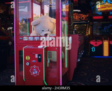 How we won a GIANT bear from the string cutting arcade game! #arcadega, Arcade Games