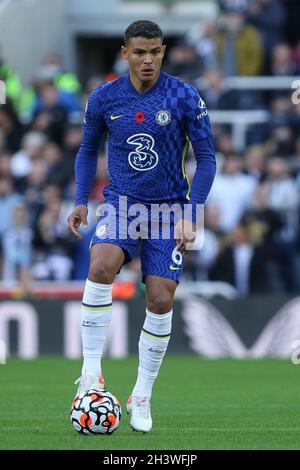 NEWCASTLE UPON TYNE, UK. OCT 30TH Thiago Silva of Chelsea in action during the Premier League match between Newcastle United and Chelsea at St. James's Park, Newcastle on Saturday 30th October 2021. (Credit: Will Matthews | MI News) Credit: MI News & Sport /Alamy Live News Stock Photo