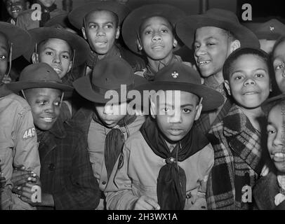 Boy Scouts of Troop 446 who meet in Community Center of Ida B. Wells Housing Project, Chicago, Illinois, USA, Jack Delano, U.S. Farm Security Administration, U.S. Office of War Information Photograph Collection, March 1943
