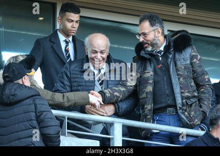 Hull City owners Assem and Ehab Allam acknowledge a Hull City fan in, on 10/30/2021. (Photo by David Greaves/News Images/Sipa USA) Credit: Sipa USA/Alamy Live News Stock Photo