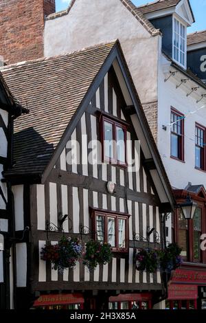 SHREWSBURY, SHROPSHIRE, UK - JULY 13 : View of old buildings in Shrewsbury, Shropshire on July 13, 2021 Stock Photo