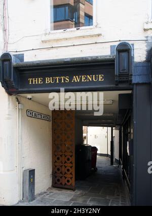 View of the old entrance to the butts avenue in rochdale Stock Photo