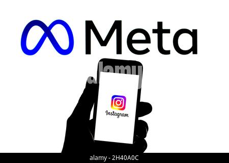 Barcelona, Catalonia, Spain. 30th Oct, 2021. In this photo illustration a Instagram logo seen displayed on a smartphone with a Meta logo in the background. (Credit Image: © Thiago Prudencio/DAX via ZUMA Press Wire) Stock Photo