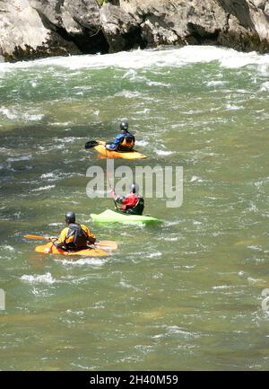 Rafting on the Noguera Pallaressa river in Llavorsi, Lleida, Catalunya, Spain, Europe Stock Photo