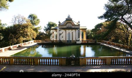 Little house by the pond in the Labyrinth of Horta in Barcelona, Catalunya, Spain, Europe Stock Photo