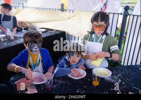 Ascot, Berkshire, UK. 30th October, 2021. It was a busy day at Ascot Racecourse today for the first of the jumps season. Families also enjoyed the funfair and Halloween activities for the children. Credit: Maureen McLean/Alamy Stock Photo