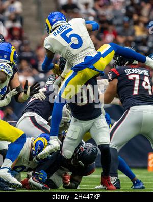 Houston, Texas, USA. October 31. WR Cooper Kupp #10 of the Los Angeles Rams  in action vs the Houston Texans at NRG Stadium in Houston Texas. The Rams  defeat the Texans 38-22.