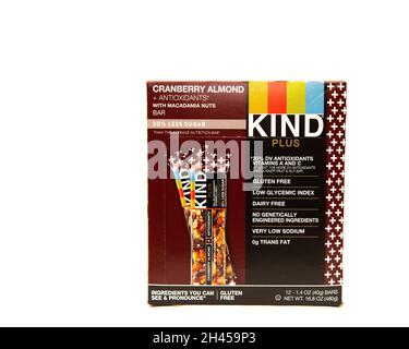 A box of 12 KIND Plus Cranberry Almond with macadamia nut bars, gluten free with ingredients you can pronounce and healthy antioxidants. Stock Photo