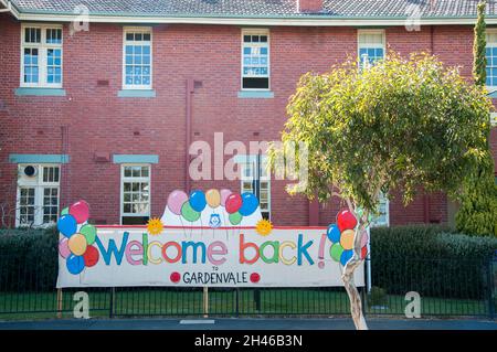 Primary (elementary) school in suburban Gardenvale welcomes back classes after weeks of lockdown and home schooling. Melbourne, Victoria Stock Photo