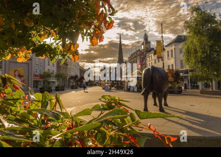 Evening sun going down over High Town Hereford UK. September 2021. Stock Photo