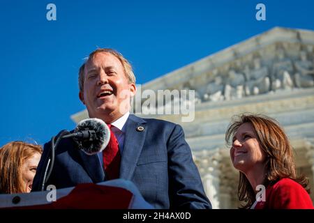 Washington, United States Of America. 01st Nov, 2021. Ken Paxton, Texas attorney general, offers remarks outside in front of the Supreme Court of the United States in Washington, DC, Monday, November 1, 2021. The Supreme Court of the United States agreed to review a controversial Texas abortion law but refused to block the law while it examines the state's unusual enforcement scheme and whether the Department of Justice has the right to sue to block the law. Credit: Rod Lamkey/CNP/Sipa USA Credit: Sipa USA/Alamy Live News Stock Photo