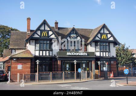 McDonald's Travellers Friend restaurant, Bath Road, Cranford, London Borough of Hounslow, Greater London, England, United Kingdom Stock Photo