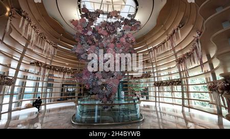 BANGKOK, THAILAND - MARCH 12, 2017: Gaysorn Village Shopping Mall, a luxury  shopping mall is showing Louis Vuitton collection in Bangkok, Thailand ear  Stock Photo - Alamy