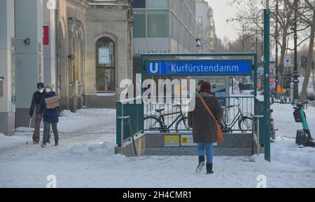 10.02.2021. Menschenleerer Kudamm Lockdown zu Corona-Zeiten, Charlottenburg, Berlin, Deutschland